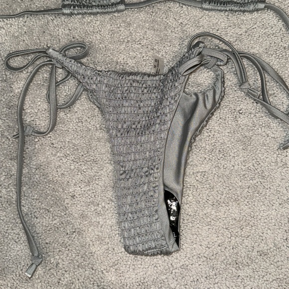 Bikini with tags - Picture 3 of 3